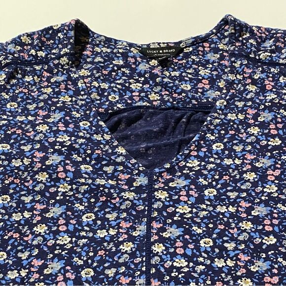 Lucky Brand Blue Ditsy Floral Short Sleeve Ruffled Hem Cotton Top Women's Size S - Picture 5 of 13